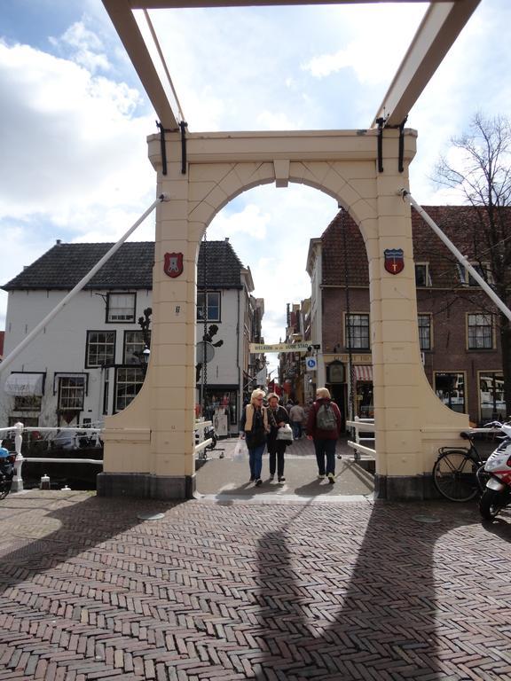 Bed&Breakfast Alkmaar Onder De Watertoren Exterior foto